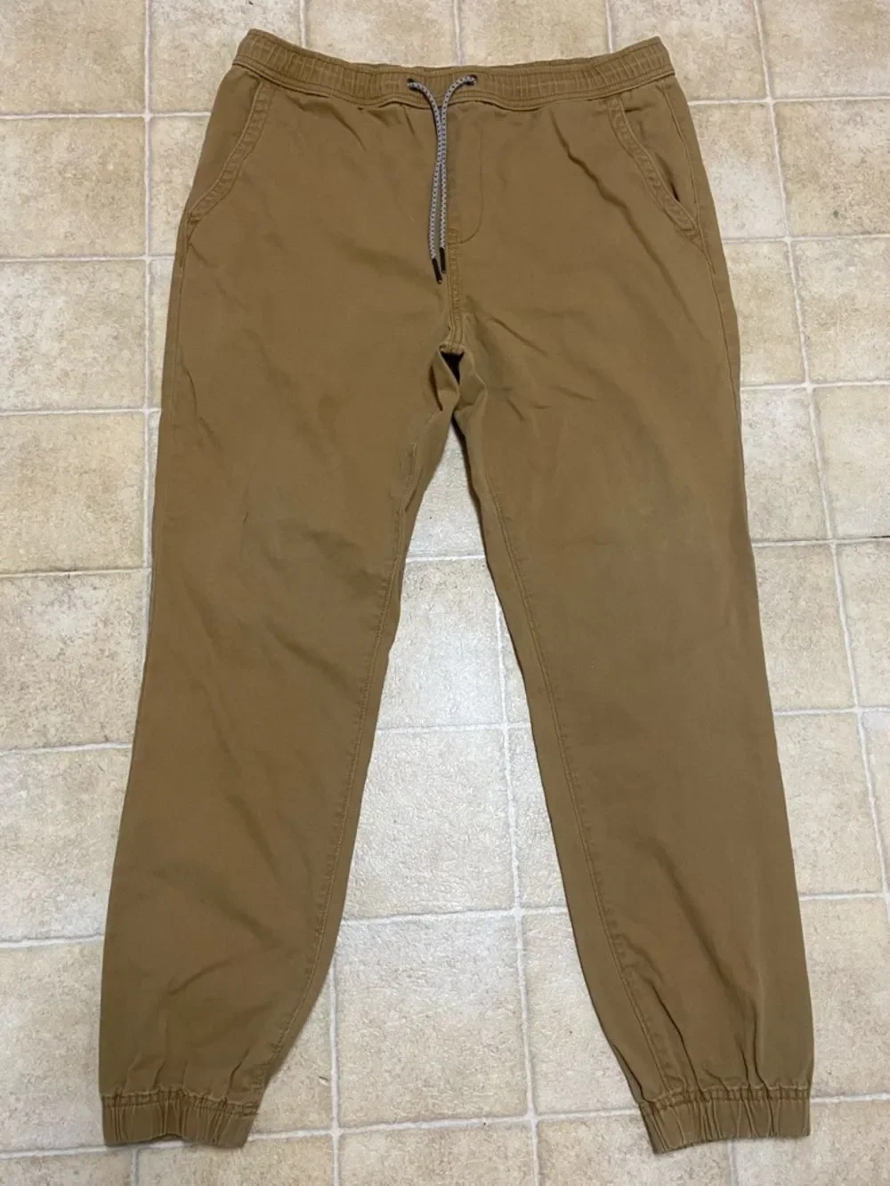 Aeropostale Men's Drawstring Joggers in Brown Size M